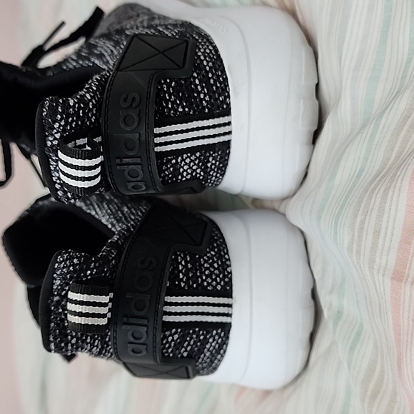 Adidas Men's Shoes Size 11 - Picture 16 of 16